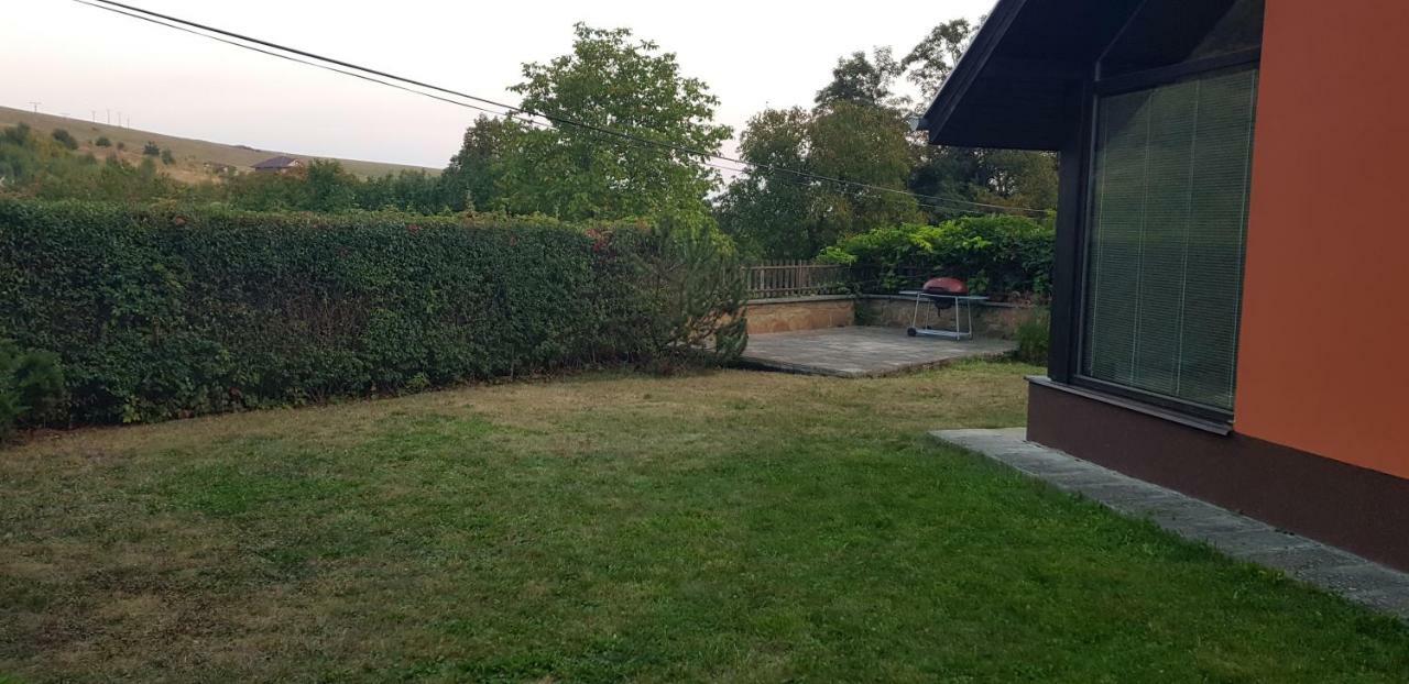 Garden View Villa Drienica Eksteriør bilde